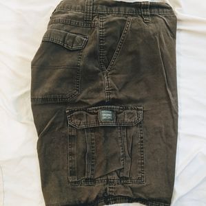 Wrangler Cargo Shorts (size 38)